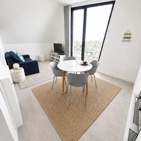 Carcavelos House Living Apartament